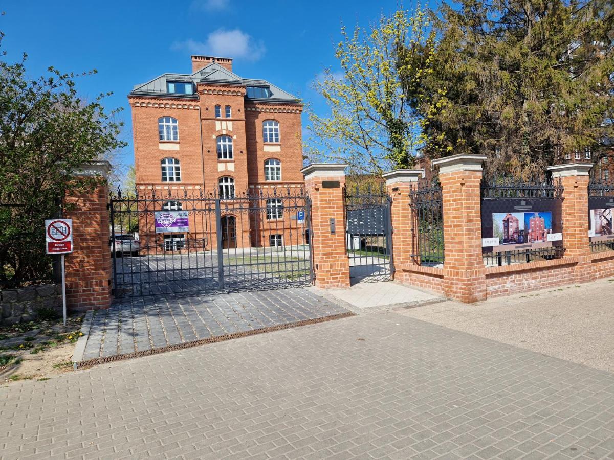 Live & Travel Apartments Waterlane Vintage Danzica Esterno foto