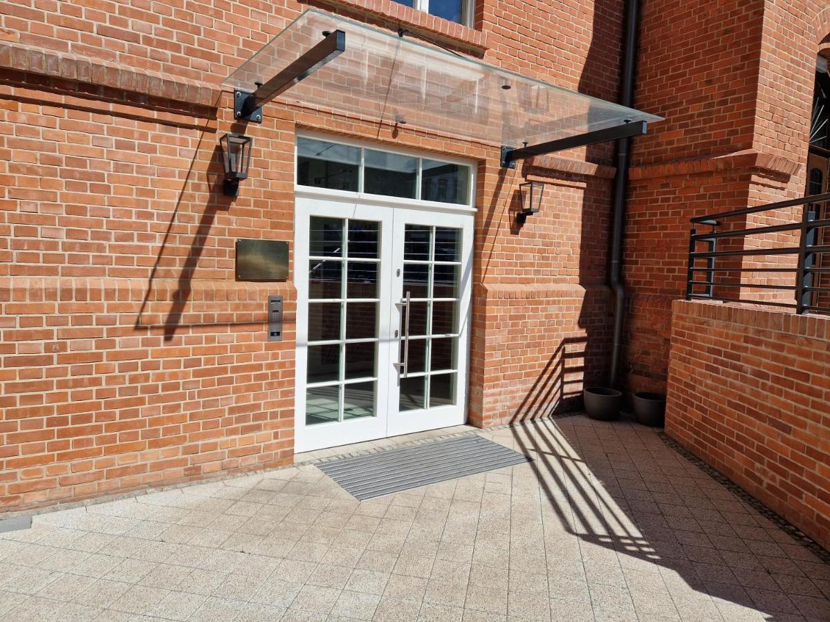 Live & Travel Apartments Waterlane Vintage Danzica Esterno foto
