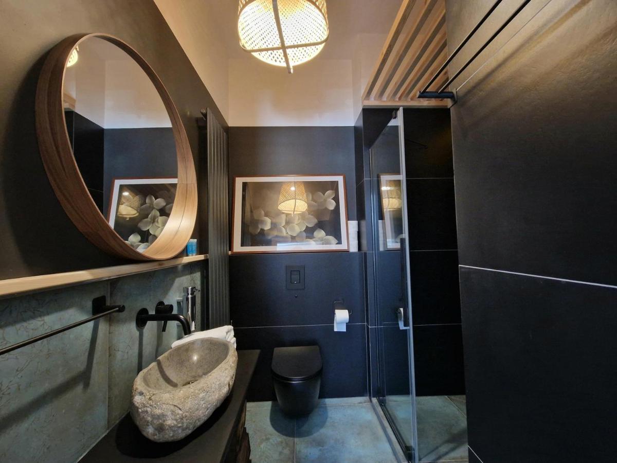 Live & Travel Apartments Waterlane Vintage Danzica Esterno foto